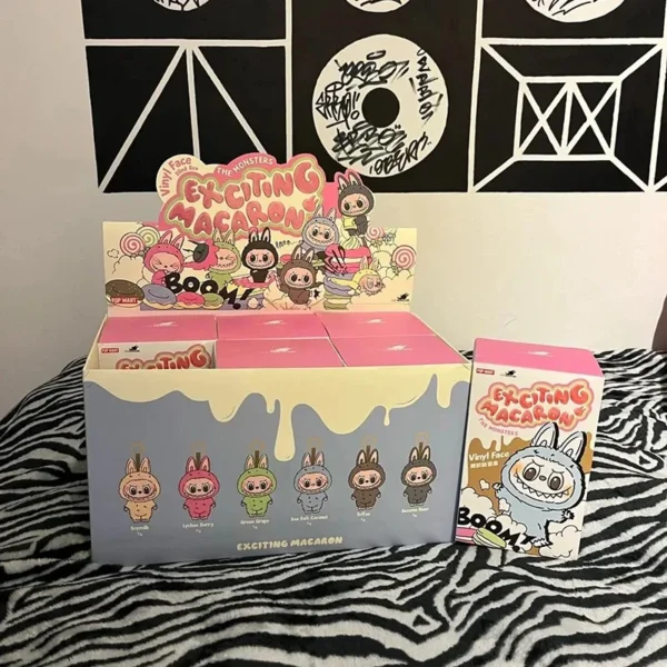 Labu macaroon vinyl face surprise blind box Labu macaroon 1st generation 2nd generation 3 with doll decoration.